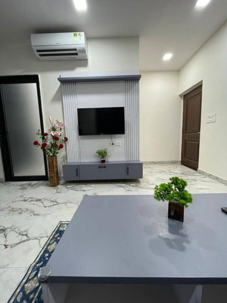 Room, saket 1 Bedroom 700 Sq.Ft. Apartment In Saket Delhi 10206812