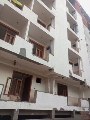 1 BHK Builder Floor For Sale in Sector 73