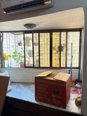 Bedroom in 2 BHK Apartment at Royal Classic Co Op Society, Andheri West – for Rent