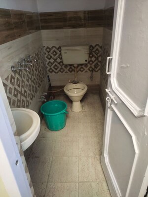 Bathroom in 2 BHK Builder Floor at Sector 15 – for Rent