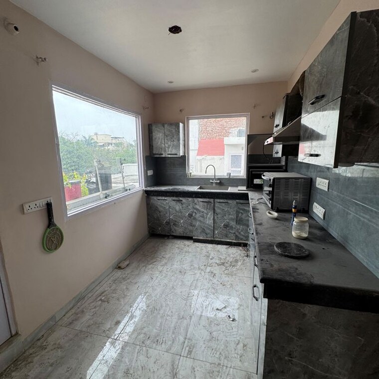 Kitchen, sector 21d 3 Bedroom 250 Sq.Yd. Independent House In Sector 21d Faridabad 10206837