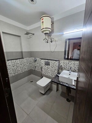 Master Bedroom in 3 BHK Builder Floor at Sector 46 – for Rent