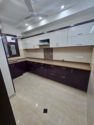 Kitchen in 3 BHK Builder Floor at Sector 46 – for Rent