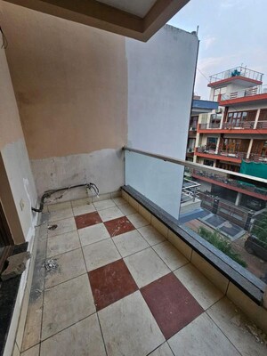 Balcony in 3 BHK Builder Floor at Sector 46 – for Rent