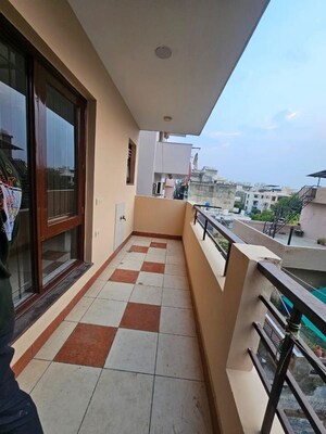 Balcony in 3 BHK Builder Floor at Sector 46 – for Rent