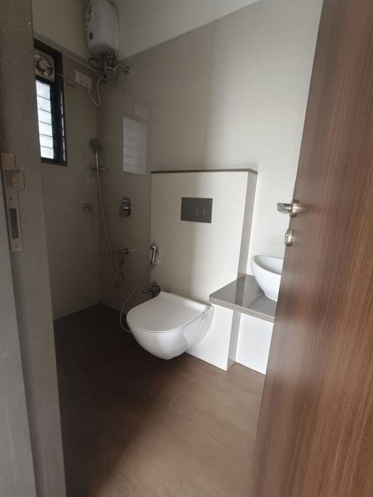 Bathroom, modirealty-vatvriksh 2 Bedroom 700 Sq.Ft. Apartment In Goregaon West Mumbai 10206841