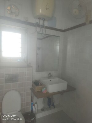 Bathroom in 4 BHK Apartment at DLF Belvedere Towers, Sector 24 – for Rent