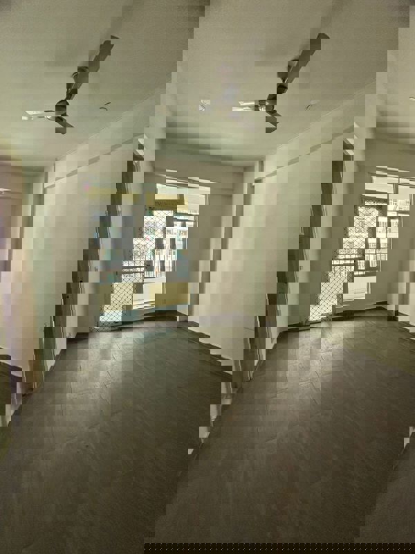 2 BHK + Extra Room 845 Sq.Ft. Apartment in Gaur City 2 - 10th Avenue