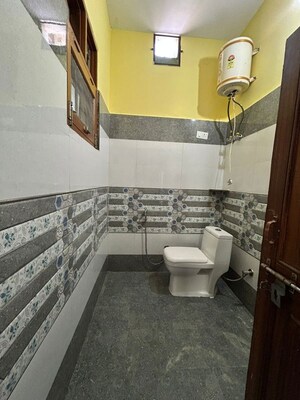 Kitchen in 1 BHK Builder Floor at Ansal Plaza Sector-23, Sector 23 – for Rent