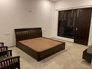 Bedroom in 3 BHK Builder Floor at Sector 46 – for Rent