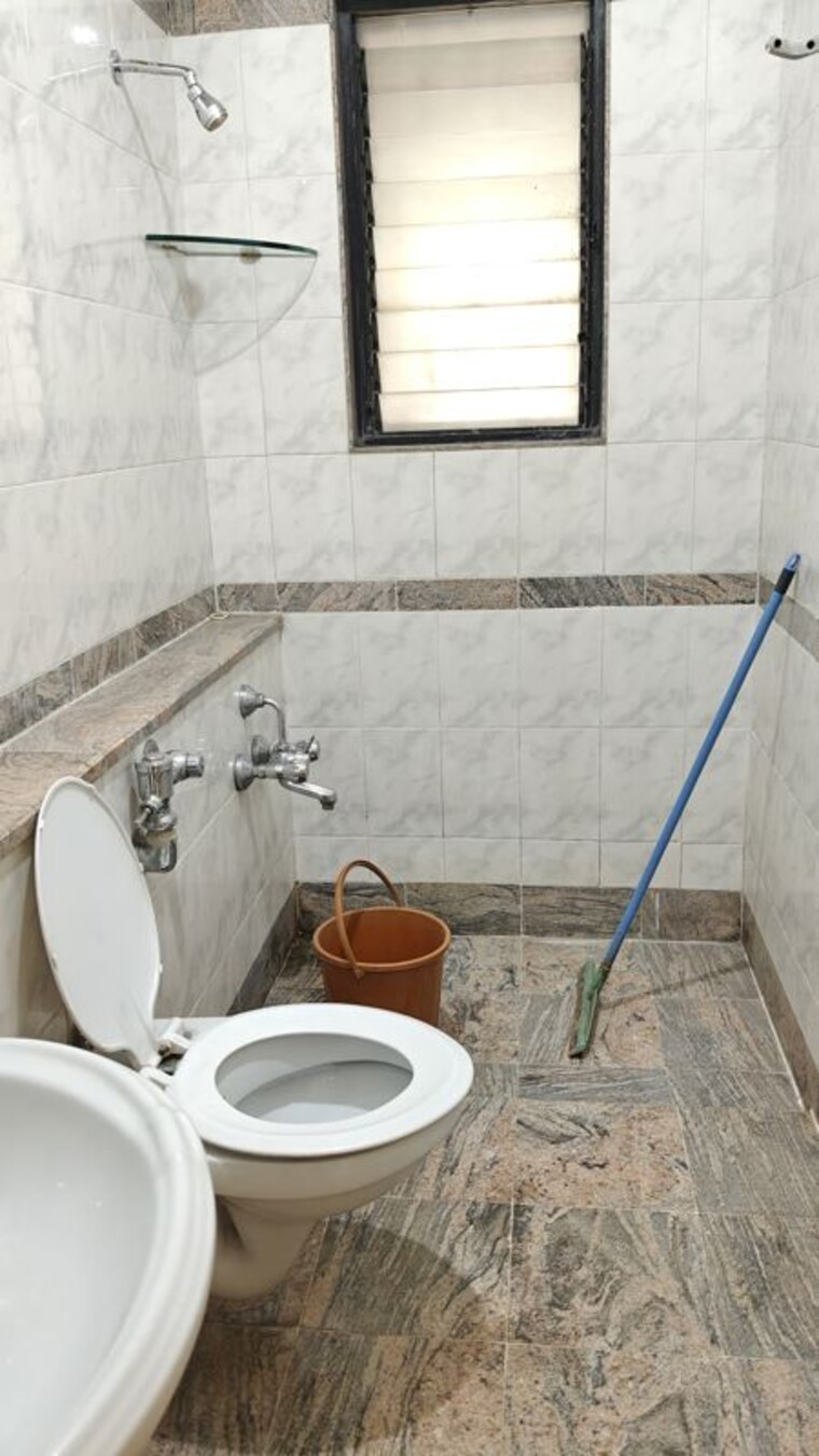 Bathroom, kalpataru-regency-i-ii 2 Bedroom 1100 Sq.Ft. Apartment In Kalyani Nagar Pune 10206916