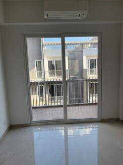 3 BHK + Pooja Room,Study Room Builder Floor For Rent in Smart World Orchard