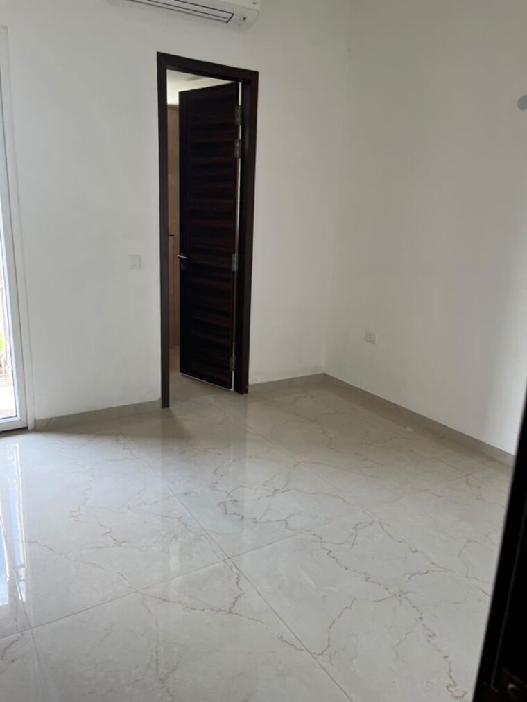 Room, smart-world-orchard 2 Bedroom 1150 Sq.Ft. Builder Floor In Sector 61 Gurgaon 10206957