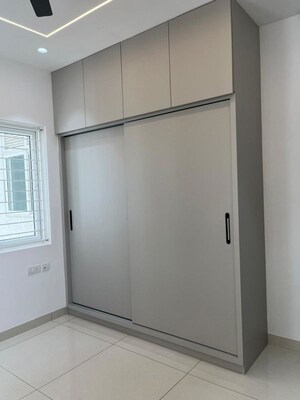 Room in 3 BHK Apartment at Aparna Zenon, Puppalaguda – for Rent