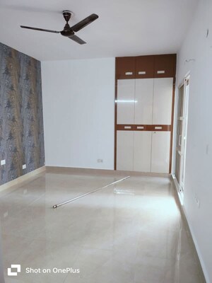 3 BHK Apartment For Rent in Elite Golf Green, Sector 79