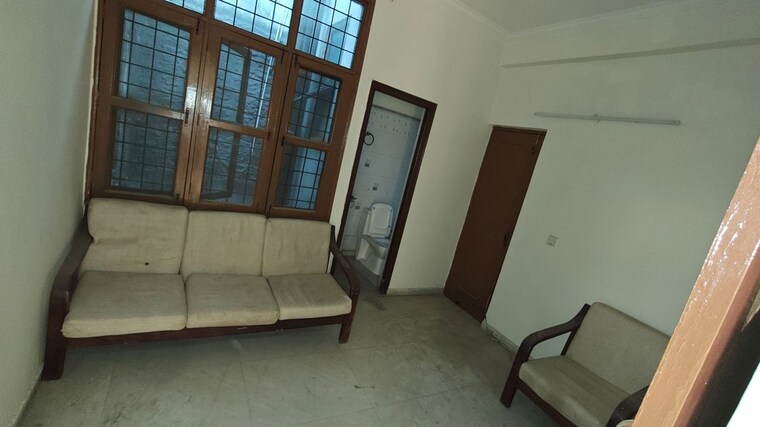 Living Room, ardee-city 3 Bedroom 2700 Sq.Ft. Builder Floor In Sector 52 Gurgaon 10207024