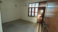 3 BHK + Servant Room Builder Floor For Rent in Ardee City