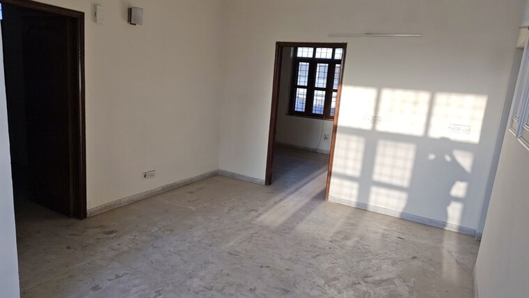 Room, ardee-city 3 Bedroom 2700 Sq.Ft. Builder Floor In Sector 52 Gurgaon 10207024