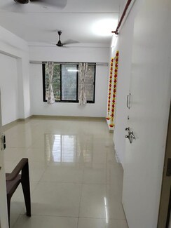 2 BHK Apartment For Rent in Reliable Vasundhara CHS