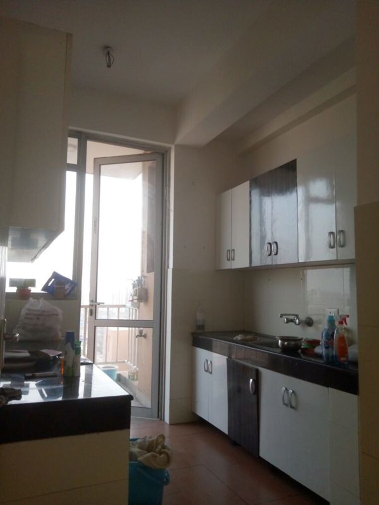 Kitchen, pioneer-park-phase-1 2 Bedroom 1300 Sq.Ft. Apartment In Sector 61 Gurgaon 10207049