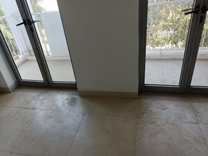 Room in 3.5 BHK Builder Floor at Smart World Gems, Sector 89 – for Rent