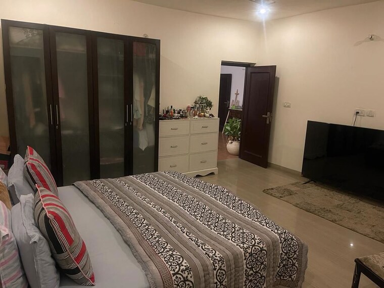 Bedroom, guru-nanak-enclave 4 Bedroom 2313 Sq.Ft. Independent House In Dhakoli Zirakpur 10207102