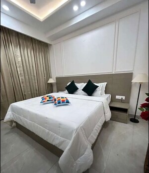 Bedroom in 3 BHK Apartment at Shalimar Emerald, Butler Colony – for Rent