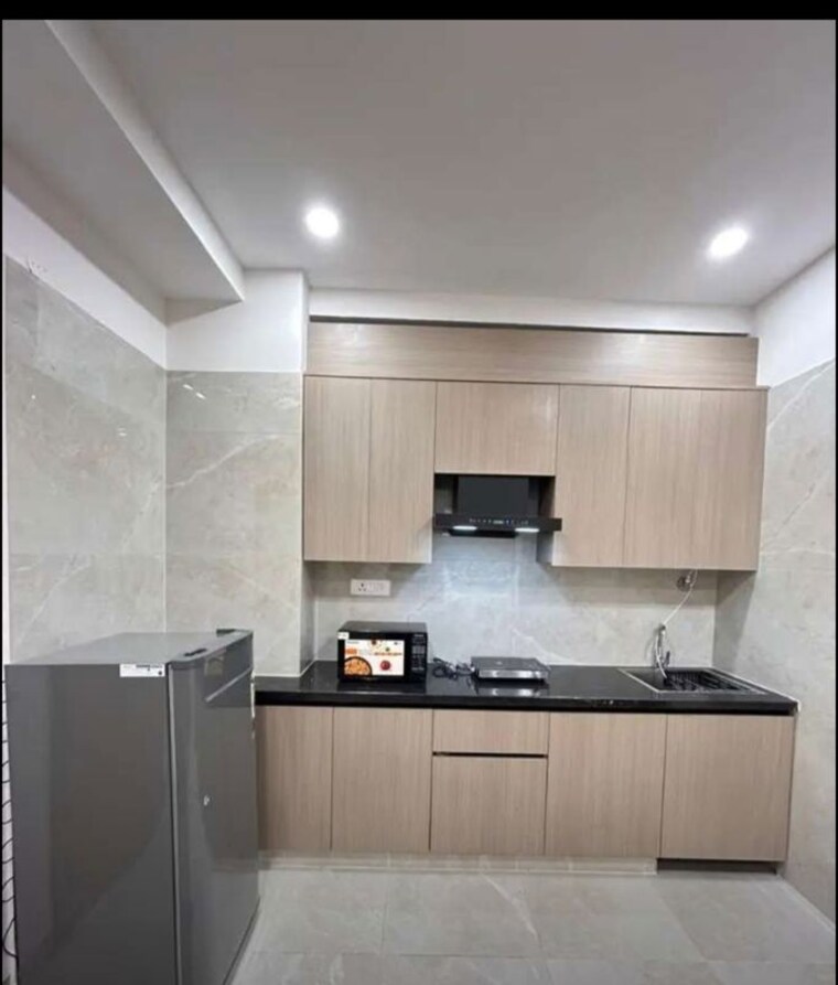 Kitchen, shalimar-emerald 3 Bedroom 2100 Sq.Ft. Apartment In Butler Colony Lucknow 10207103