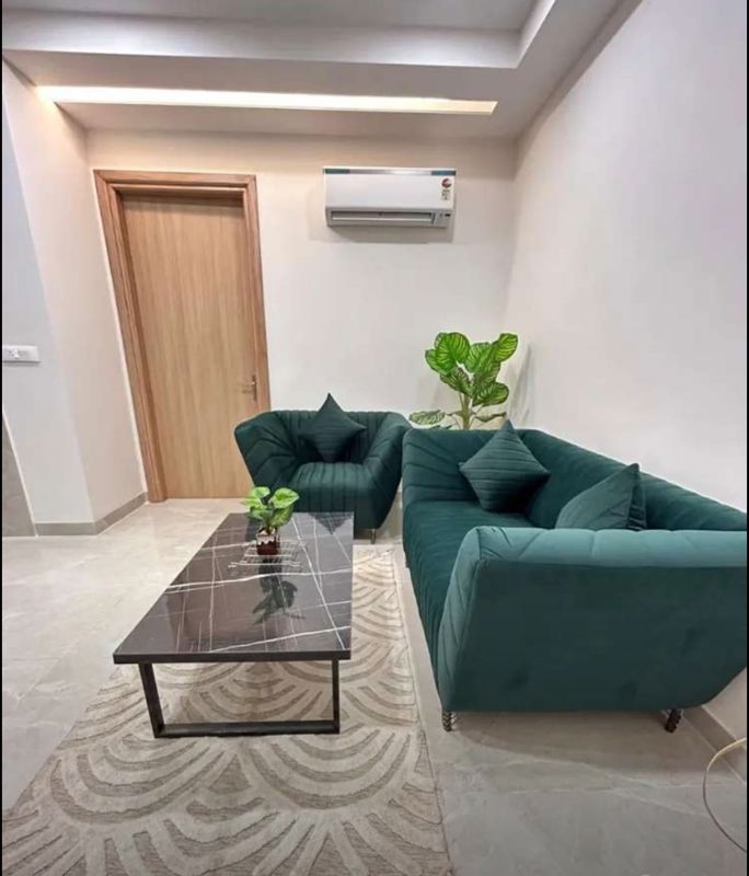 3 BHK + Pooja Room,Servant Room,Study Room Apartment For Rent in Shalimar Emerald
