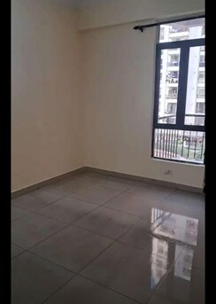 2 BHK Apartment For Rent in Royce Sentosa Parc