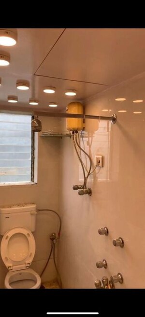 Furnished Amenities in 1 BHK Apartment at Patel Apartment, Worli – for Rent