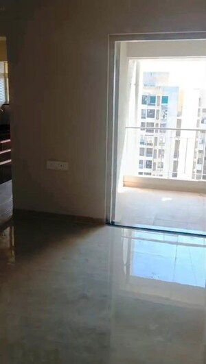 Room in 2 BHK Apartment at F5 Felicia, Hadapsar – for Rent