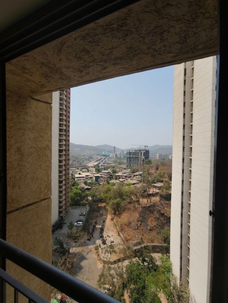 Balcony, lodha-splendora 1 Bedroom 425 Sq.Ft. Apartment In Ghodbunder Road Thane 10207141