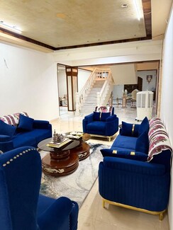 2 BHK + Study Room Apartment For Rent in Hiranandani Gardens