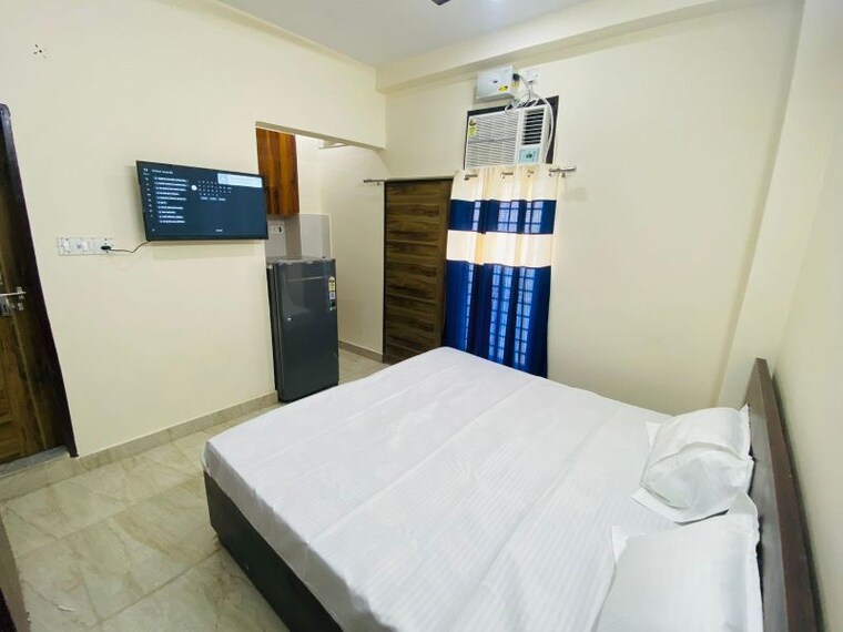 Bedroom, saurabh-niwas 1 RK 100 Sq.Ft. Builder Floor In Sector 40 Gurgaon 10207156