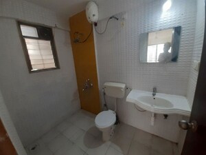 Bathroom in 3 BHK Apartment at Aashiyana Park, Aundh – for Rent