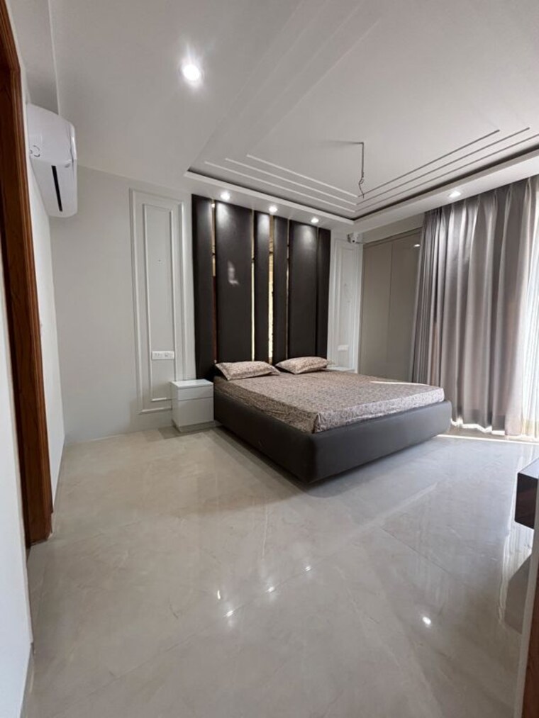 Room, alaknanda-maxxus-eden-estate 3 Bedroom 2195 Sq.Ft. Builder Floor In Ghazipur Zirakpur 10167805