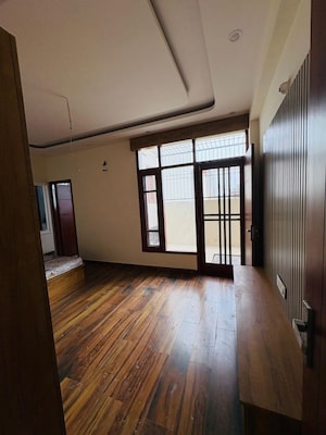 Room in 3 BHK Apartment at Sunny Enclave – for Sale