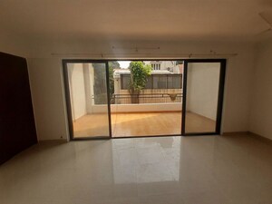 Room in 3 BHK Apartment at Lotus Life, Aundh – for Rent