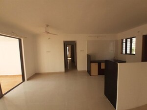Room in 3 BHK Apartment at Lotus Life, Aundh – for Rent