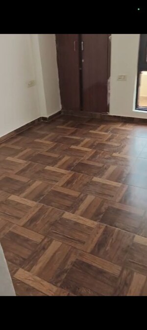 Room in 2 BHK Apartment at Himalaya Tanishq, Raj Nagar Extension – for Sale