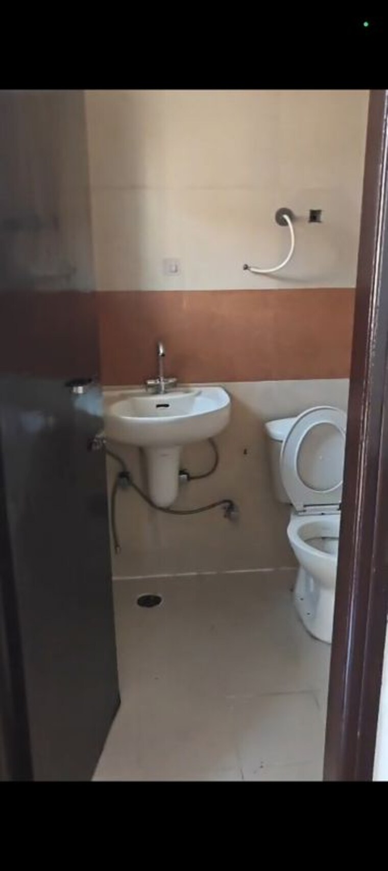 Bathroom, himalaya-tanishq 2 Bedroom 949 Sq.Ft. Apartment In Raj Nagar Extension Ghaziabad 10207200