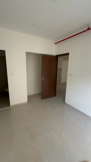 Room in 2 BHK Apartment at Andheri West – for Sale