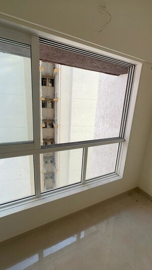 Room in 2 BHK Apartment at Andheri West – for Sale