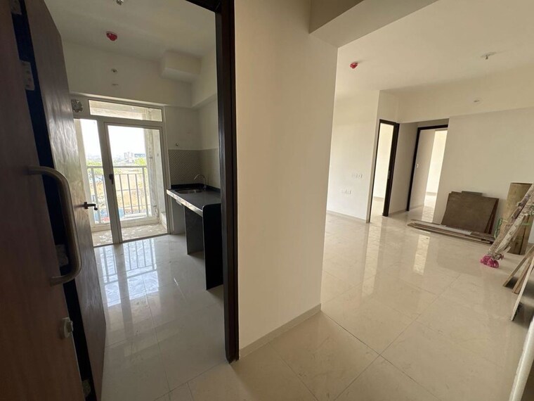 Room, lodha-amara 1.5 Bedroom 552 Sq.Ft. Apartment In Kolshet Road Thane 10207205