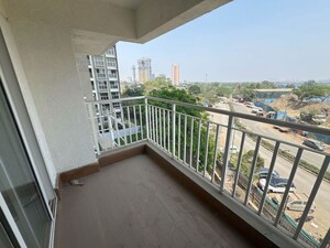 Balcony in 1.5 BHK Apartment at Lodha Amara, Kolshet Road – for Sale