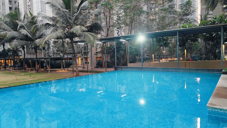 Swimming Pool, lodha-amara 1.5 Bedroom 552 Sq.Ft. Apartment In Kolshet Road Thane 10207205
