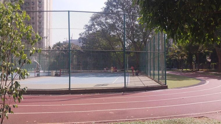 Swimming Pool, lodha-amara 1.5 Bedroom 552 Sq.Ft. Apartment In Kolshet Road Thane 10207205