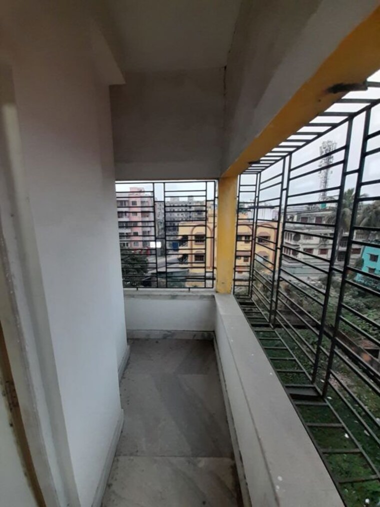 Balcony, chinar park 3 Bedroom 1250 Sq.Ft. Apartment In Chinar Park Kolkata 10206564