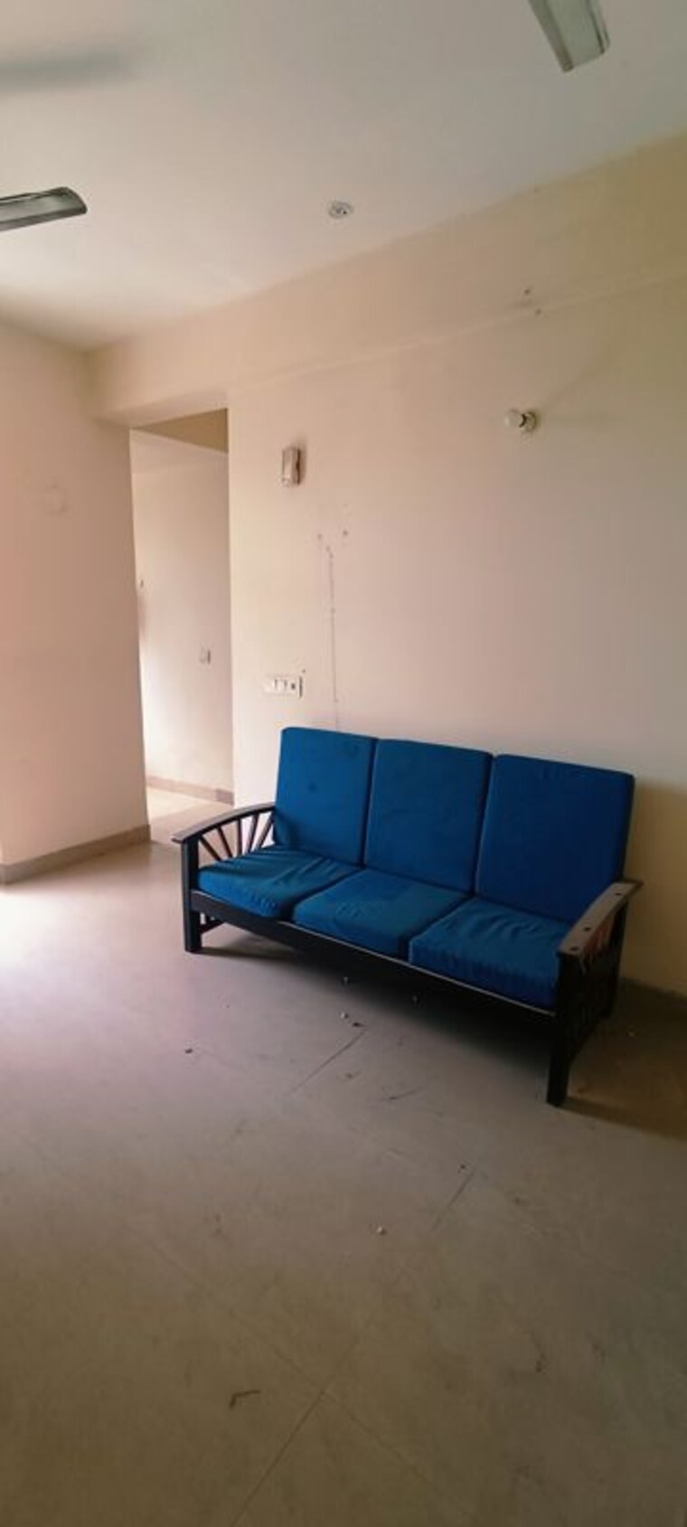 Living Room, shree-vardhman-mantra 2 Bedroom 800 Sq.Ft. Apartment In Sector 67 Gurgaon 10207212